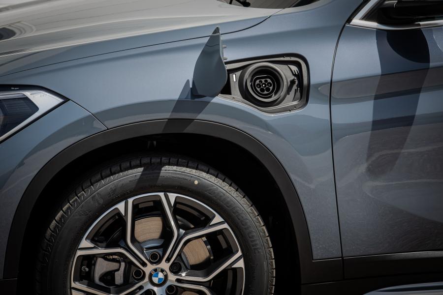 Детали экстерьера BMW X1 xDrive25e xLine (F48) 2019 года  (WW) (фото 26 из 40)